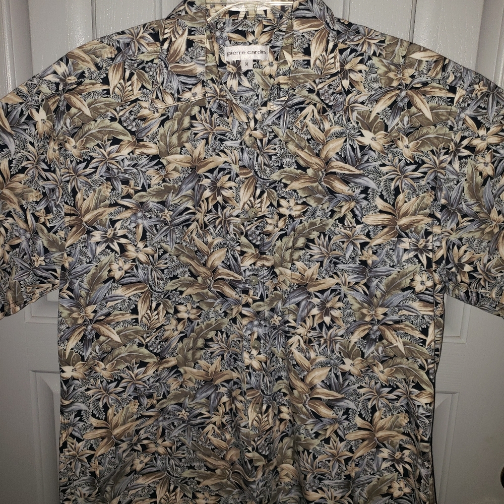 Pierre Cardin ~ Mens Floral Fashion Dress Shirt ~ Size Medium